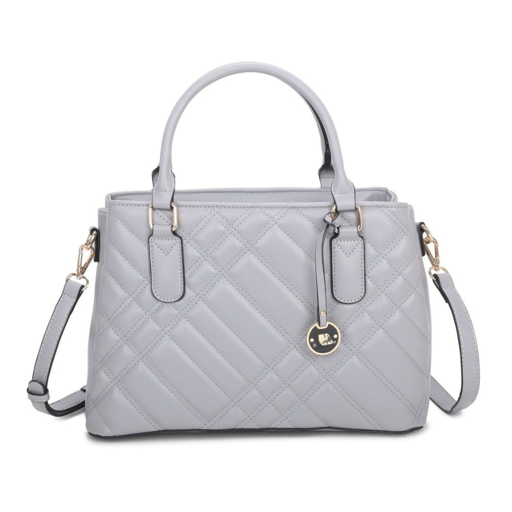 Elegant Quilted Handbag – A Perfect Blend of Style & Function.